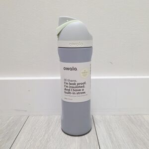 Owala FreeSip 24oz Stainless Steel Water Bottle Coastal Cottage